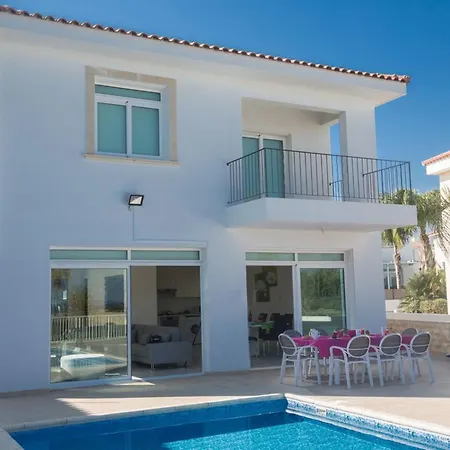 Mesogi Seafront, Stunning 4bdr Fontline