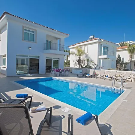 Mesogi Seafront, Stunning 4bdr Fontline Villa